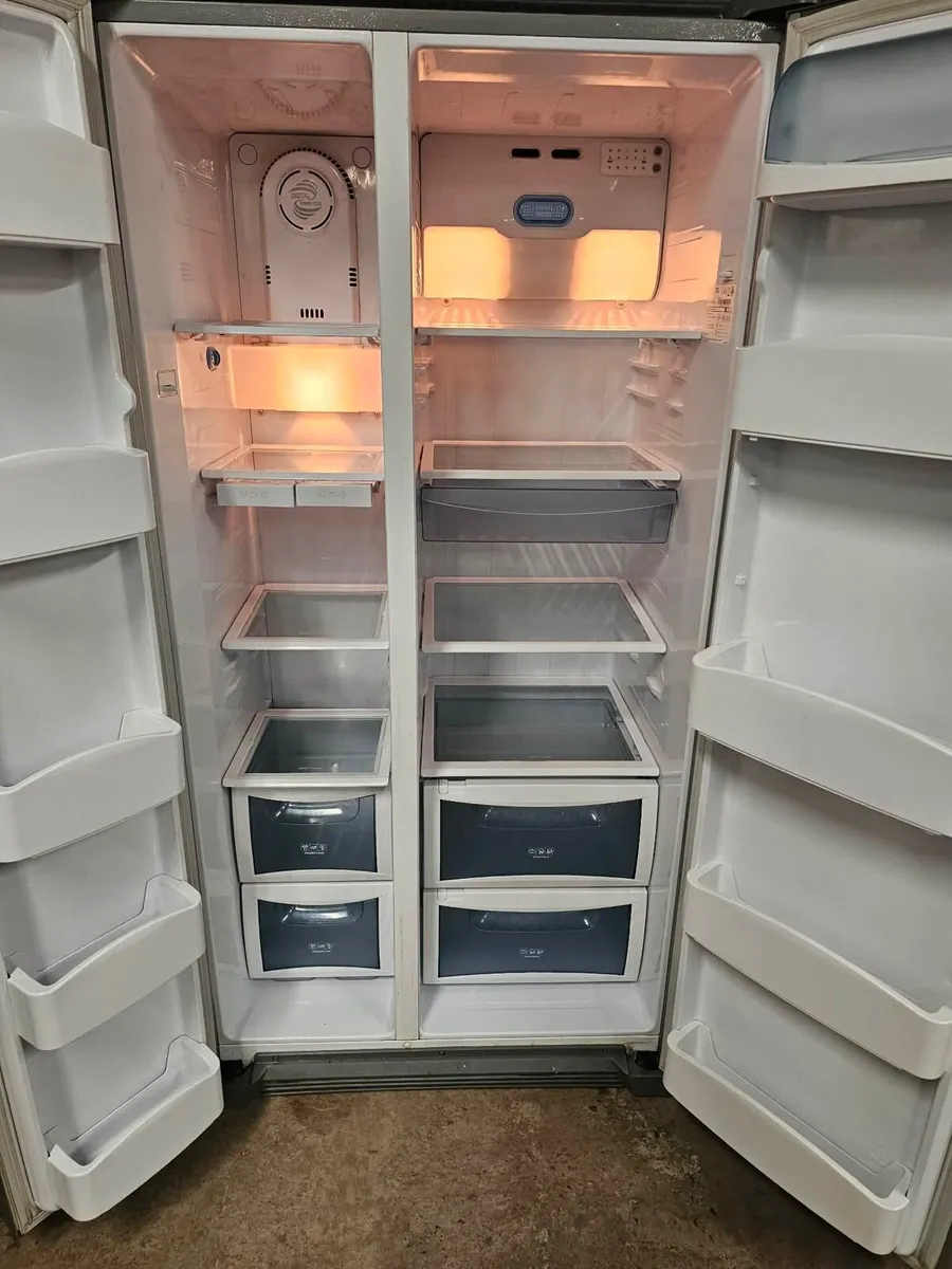 Fridge freezer - Image 1