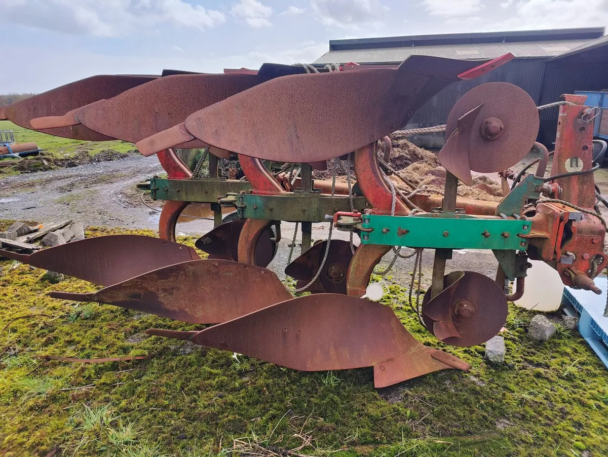 Kverneland Reversible 3 Furrow - Image 1