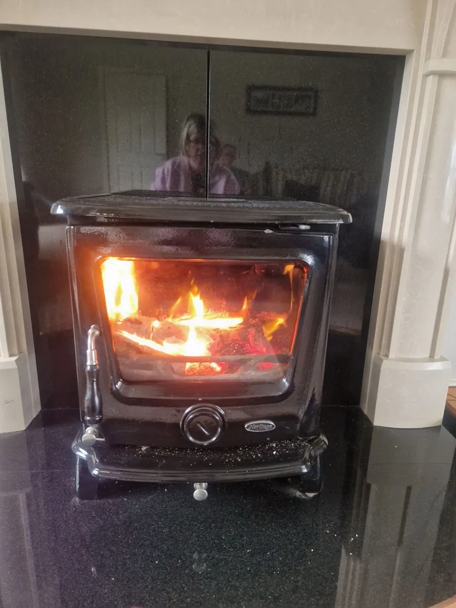 Solid fuel stove - Image 2