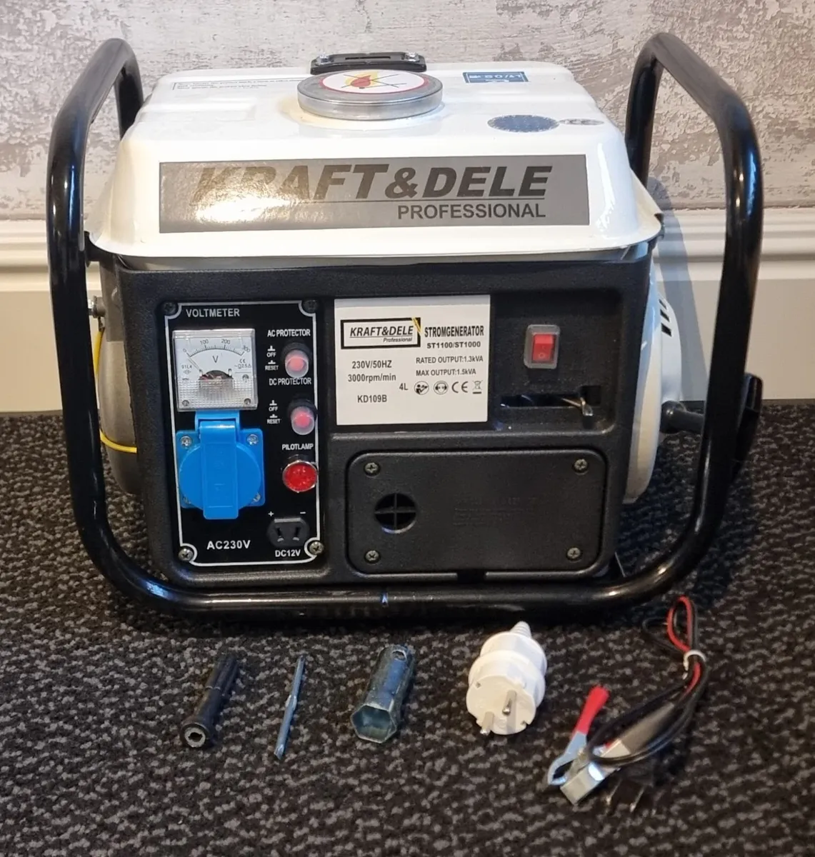 Kraft & Dele Portable Petrol Power Generator - Image 3