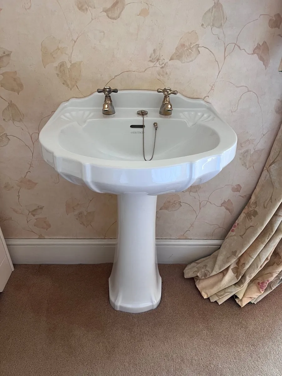 Sink with pedestal and brass taps - Image 1