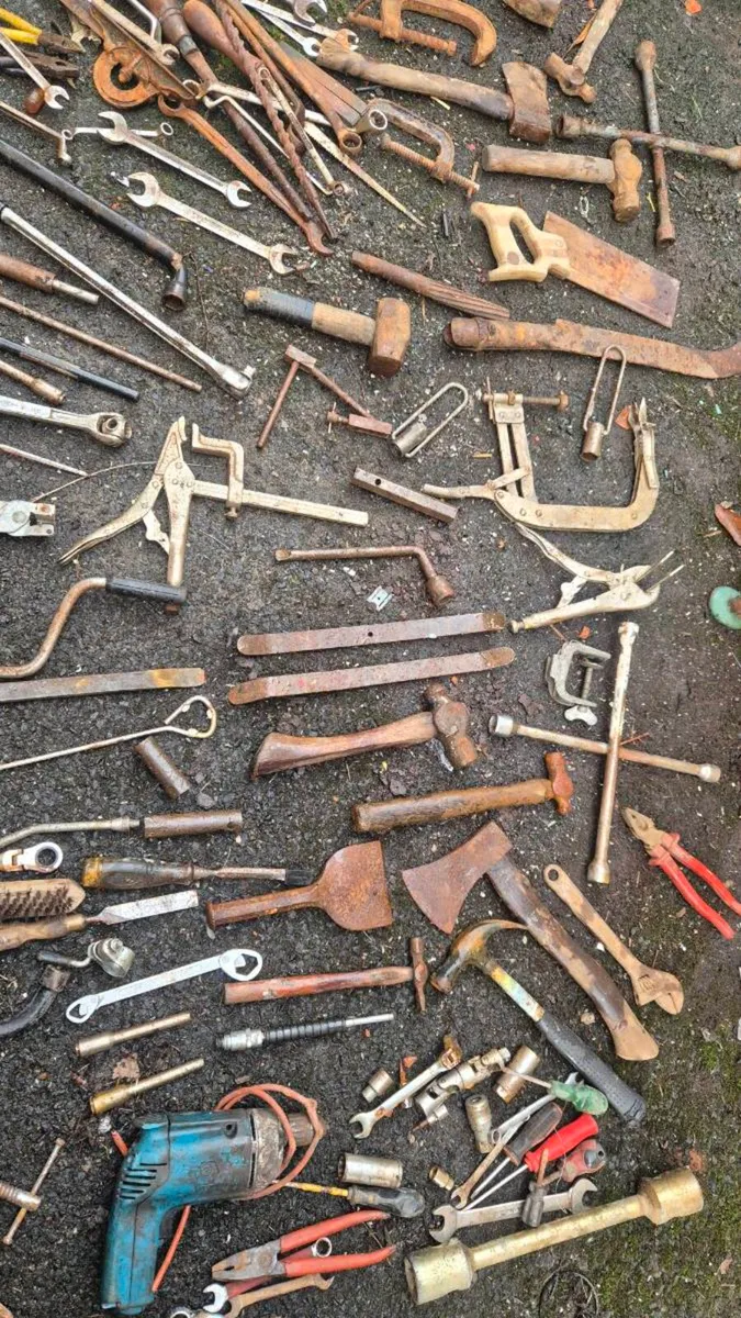 Old vintage tools hammer Rachel saw - Image 2