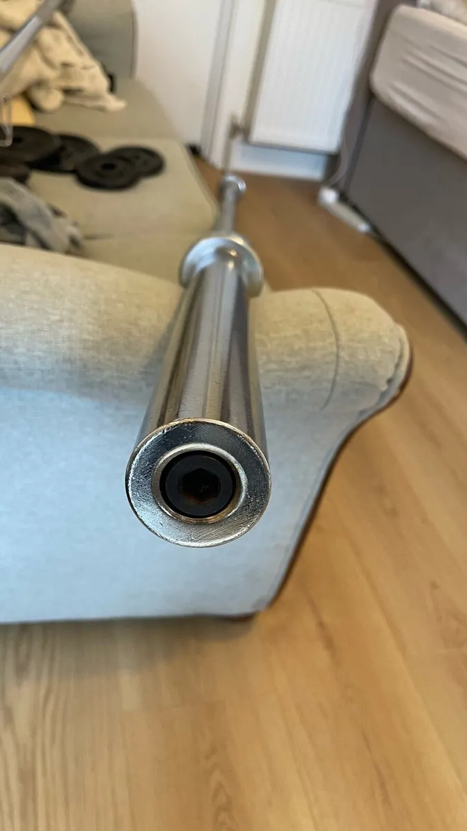 7 foot Olympic Bar with Clips - Image 1