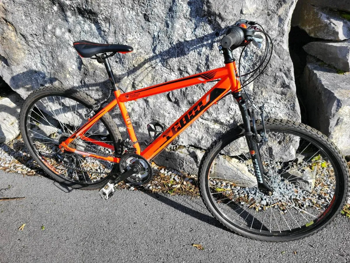 Mountain bicycle - Image 1