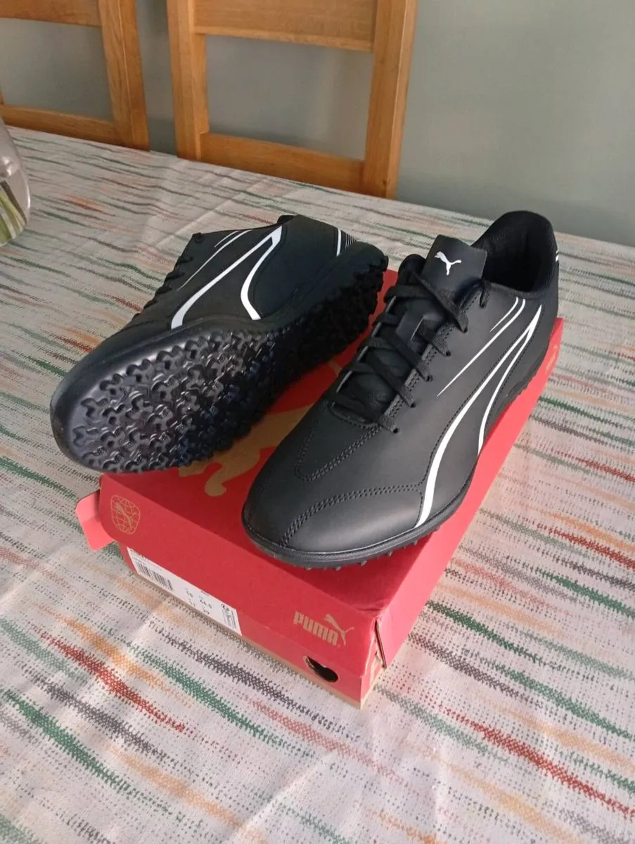 Astro turf boots - Image 2