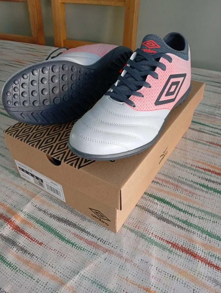 Astro turf boots - Image 4