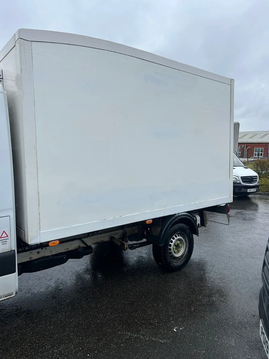 11FT REFRIGERATED BODY - Image 3