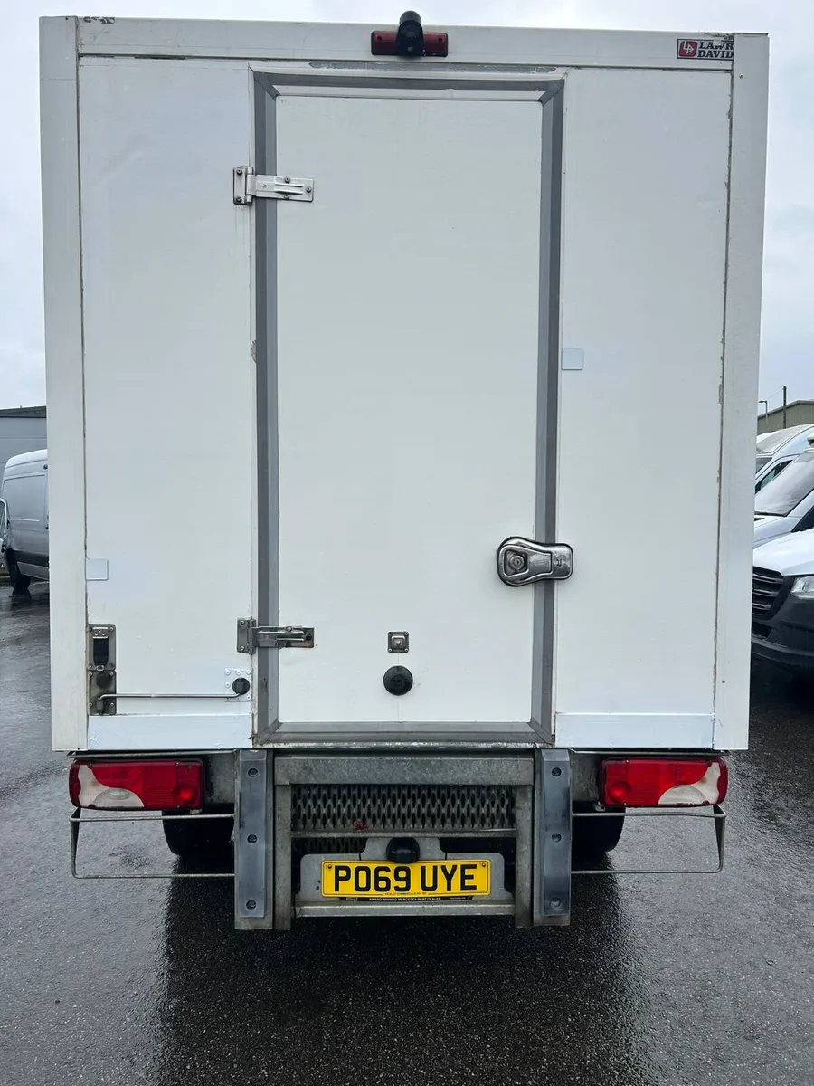 11FT REFRIGERATED BODY - Image 1