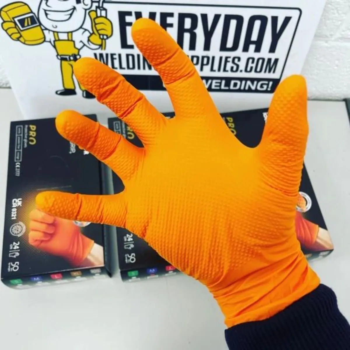 Mercator ORANGE Ideall® Powder Free 'Diamond Textu - Image 3