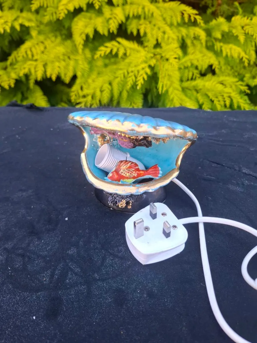 Shell bedside lamp - Image 1