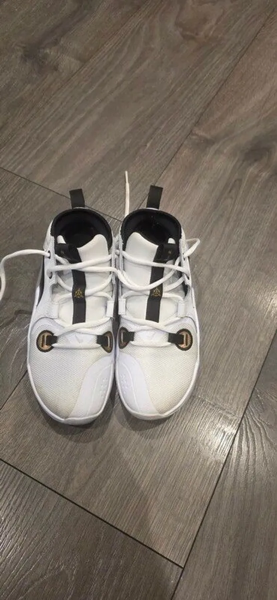 Nike Trainers - Image 2