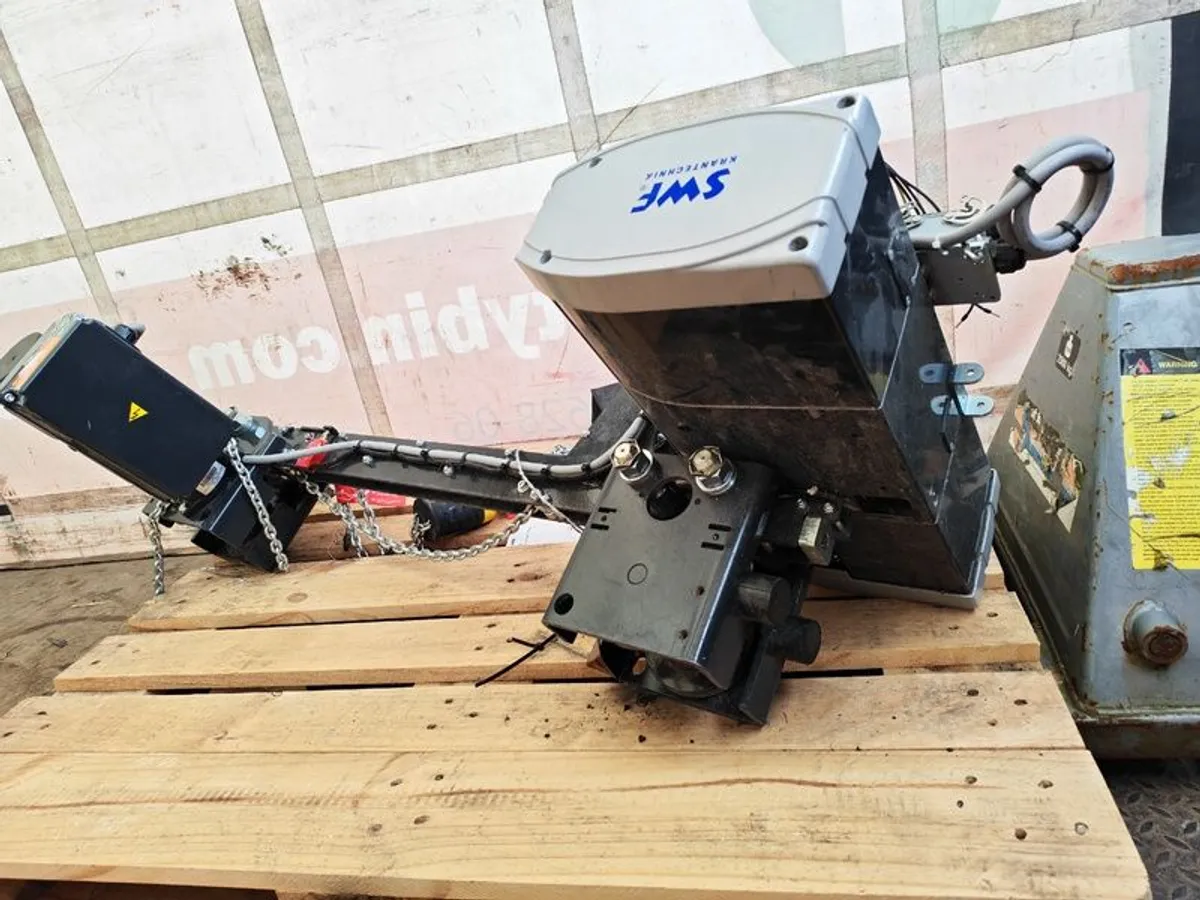 Electric chain hoist new never used - Image 2