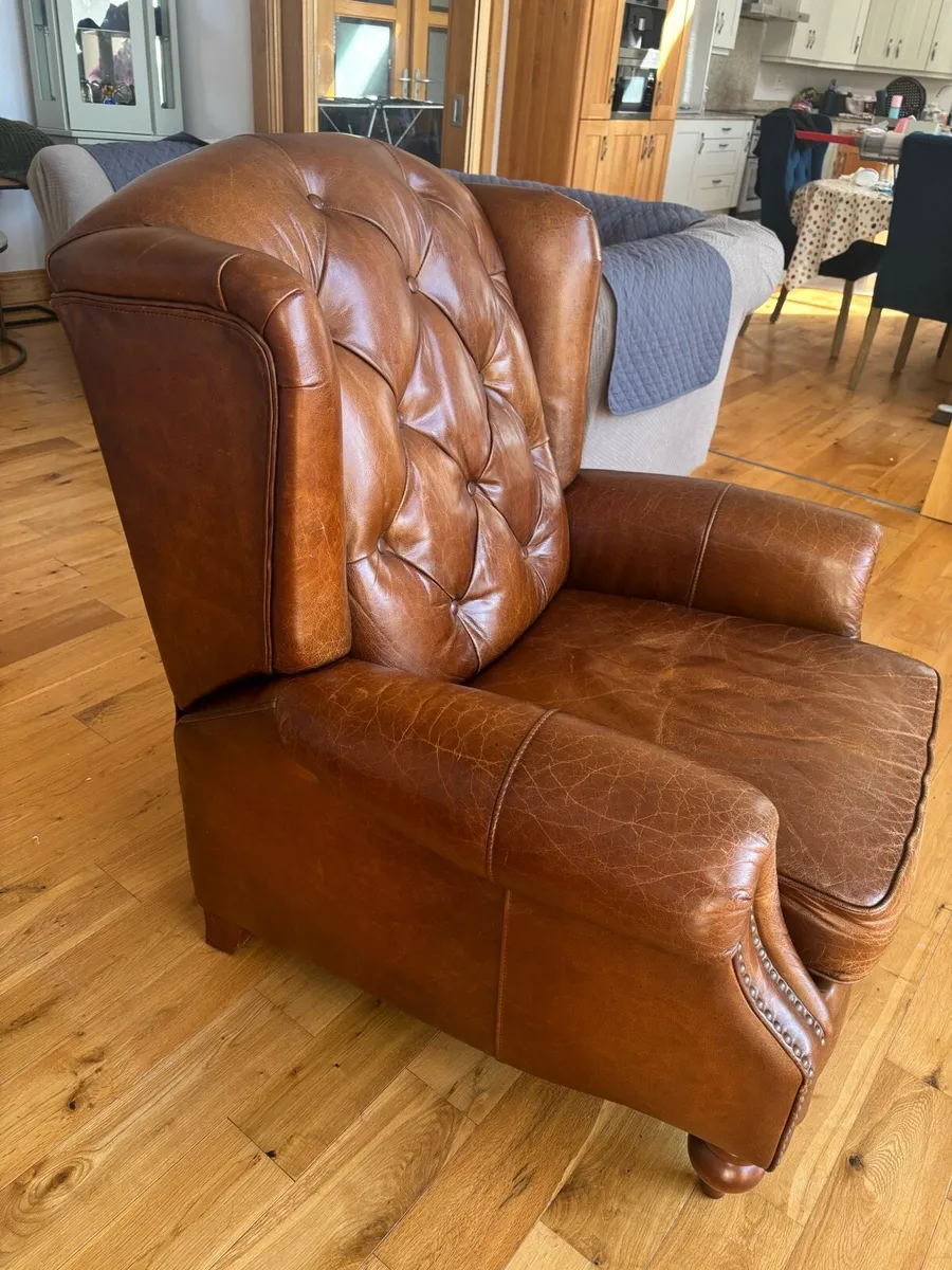 Leather manual recliner chair - Image 4