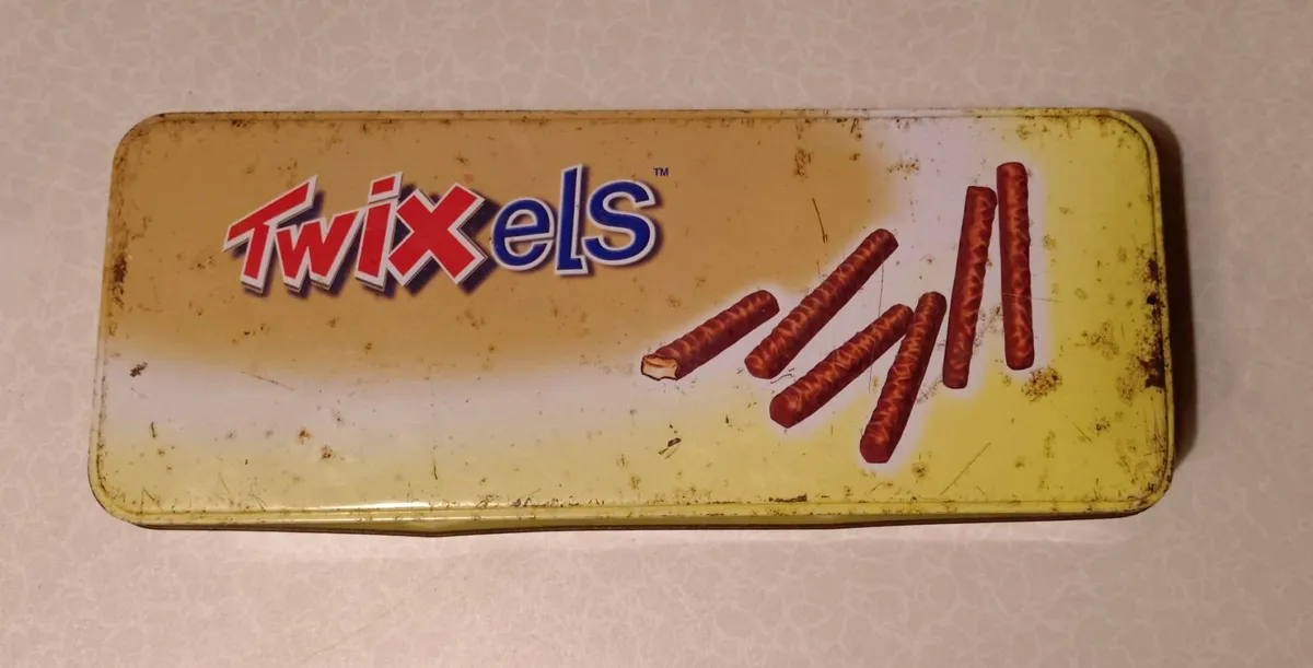 Vintage Twixels Sweet Tin (used). - Image 1