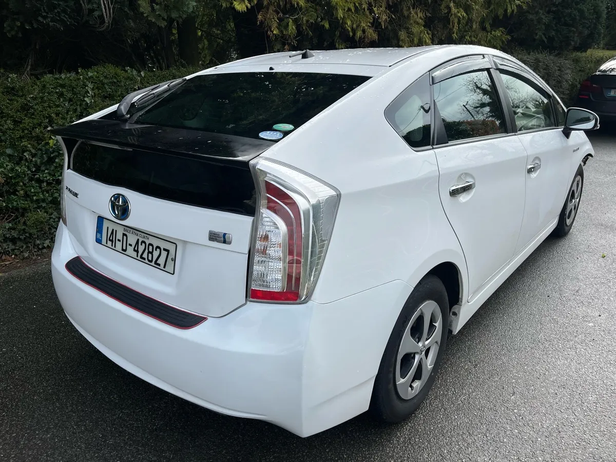 Toyota Prius - Image 3