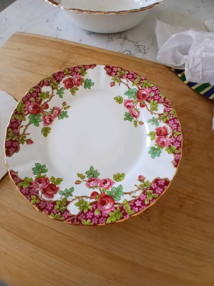 Old English garden china - Image 4