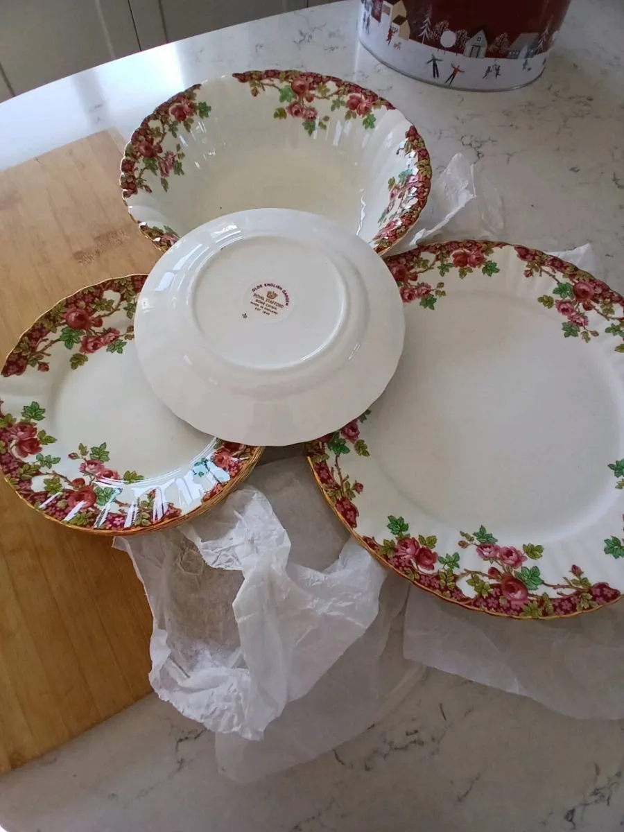 Old English garden china - Image 2