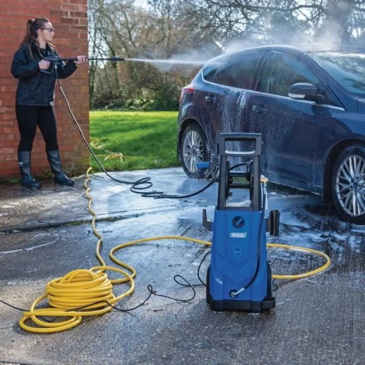 Draper Reinforced Builder / Watering Hose, 12mm - Image 2