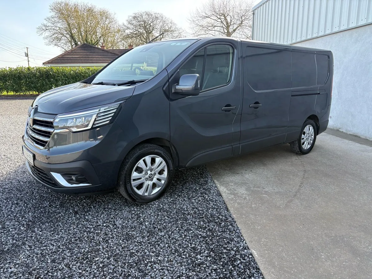 Renault Trafic 2023 LWB Sport - Image 1