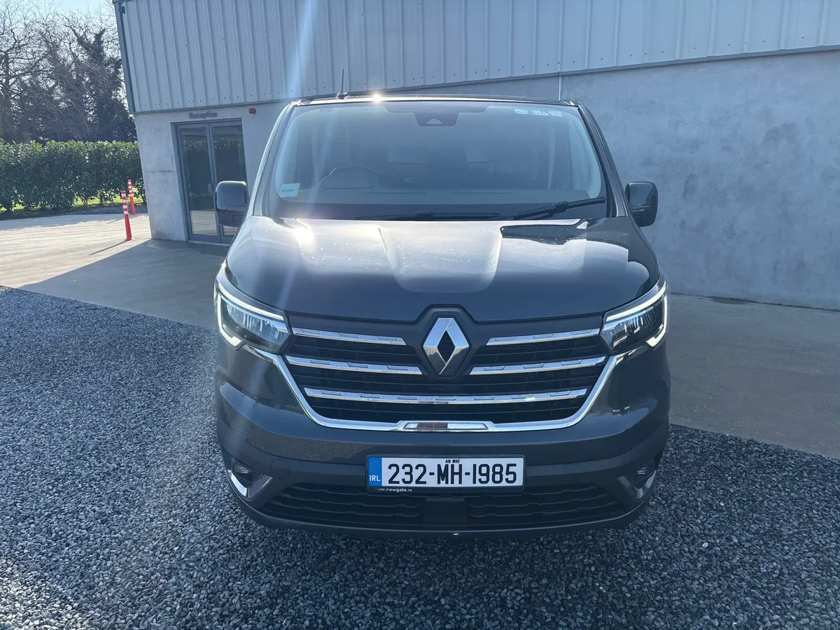 Renault Trafic 2023 LWB Sport - Image 2