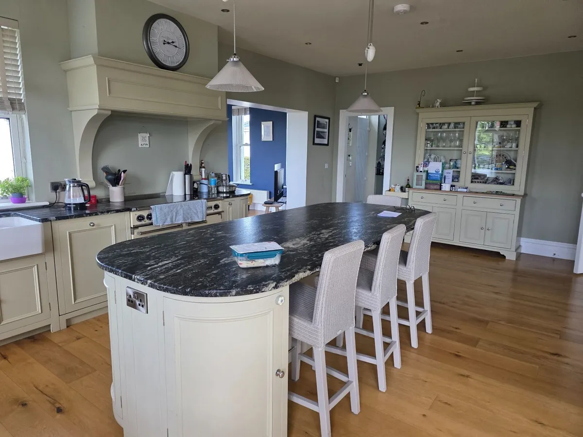 Neptune Kitchen - Image 1