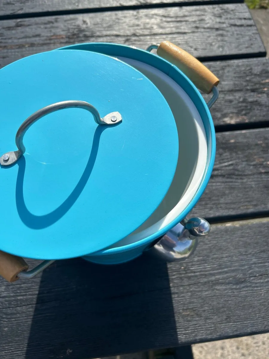Blue ice bucket and scoop - Image 2