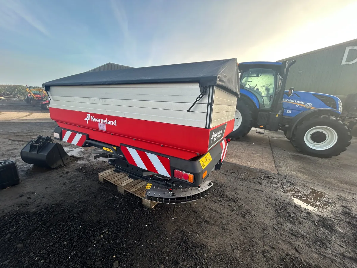 New Kverneland Fertiliser sower - Image 4