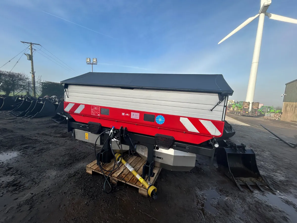 New Kverneland Fertiliser sower - Image 3