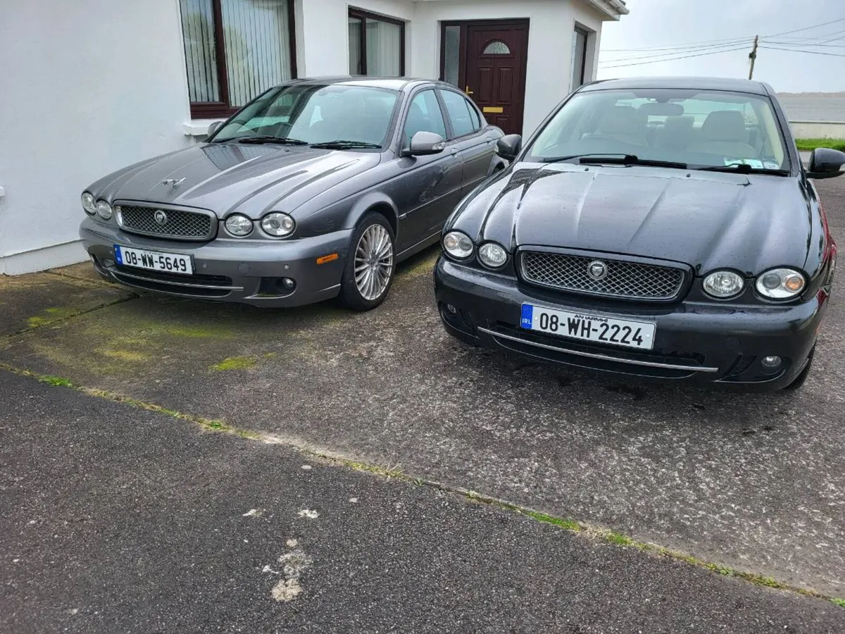 2 Jaguar X-Types 2008 - Image 1