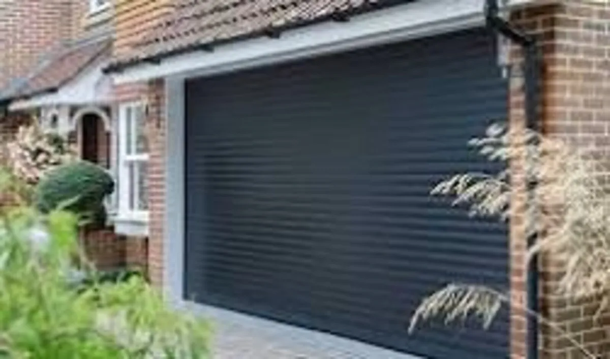 10 foot x 10ft rollar door garage wanted