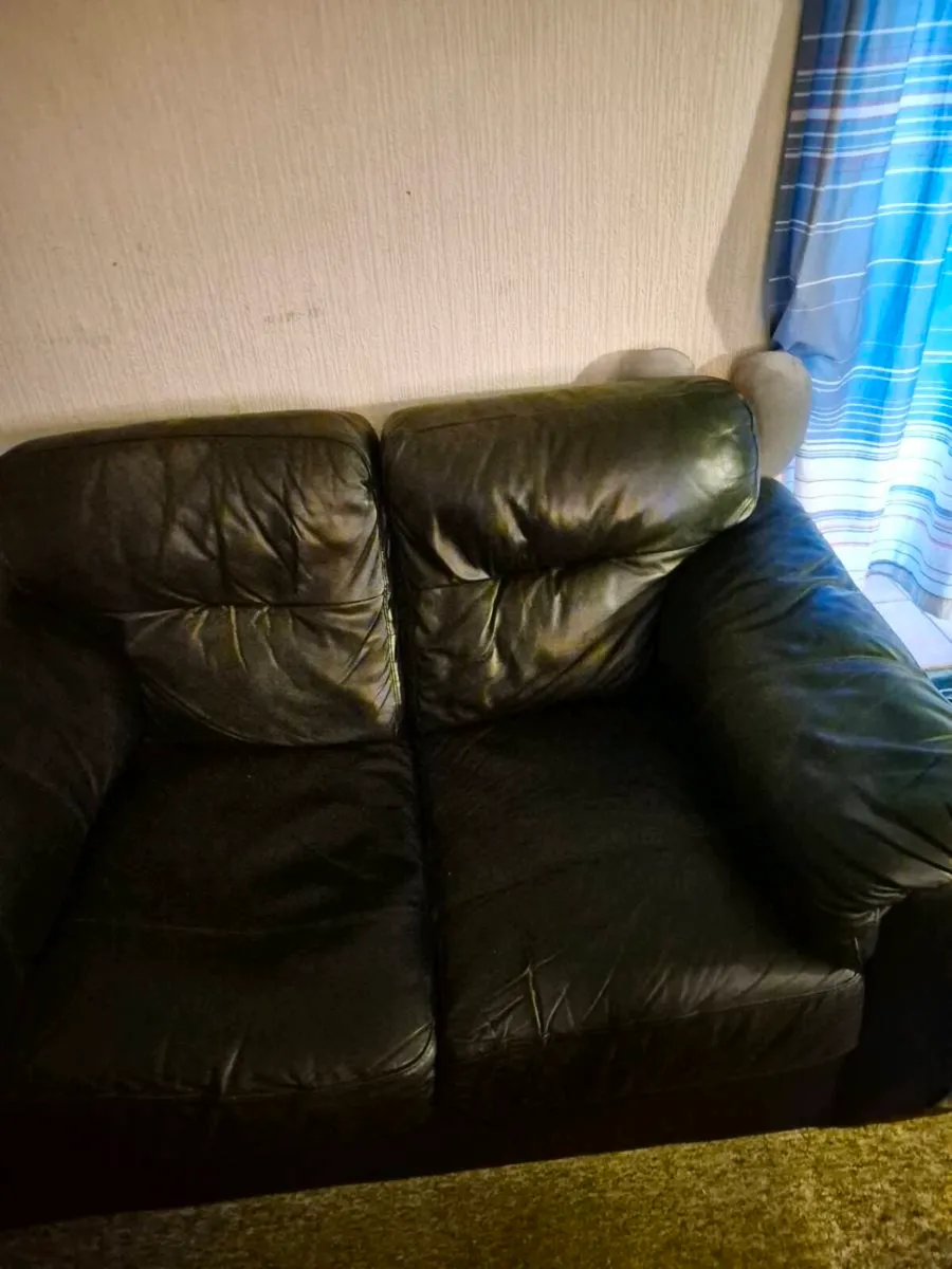 2 SEATER SOFA - Image 1