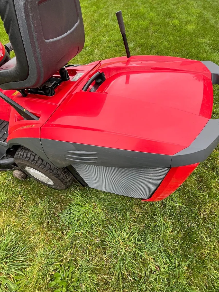 Ride on Tractor Lawnmower - Image 2