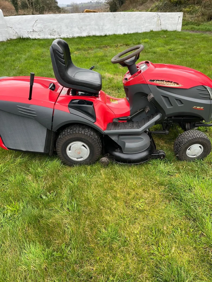 Ride on Tractor Lawnmower - Image 1