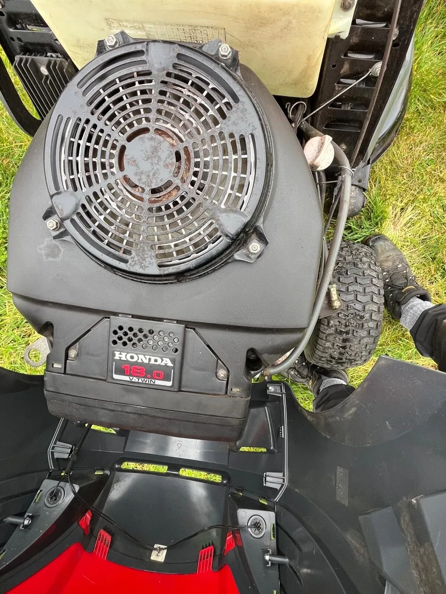 Ride on Tractor Lawnmower - Image 4