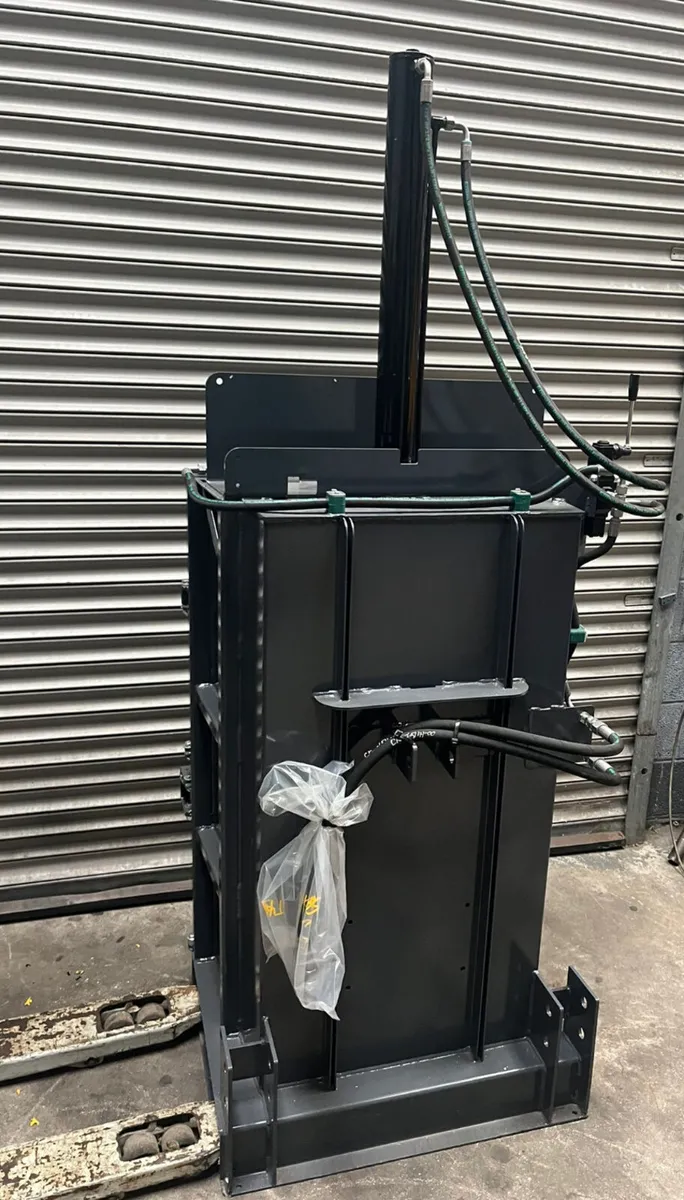 Farm plastic baler - Image 2