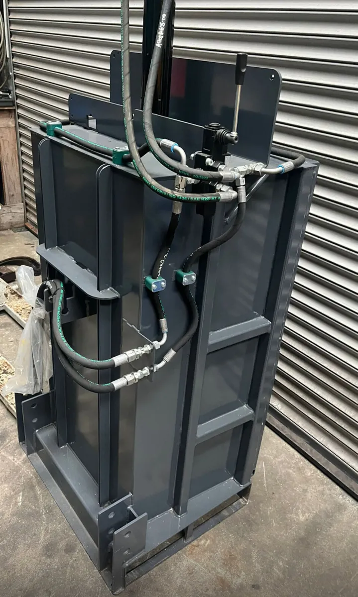 Farm plastic baler - Image 3