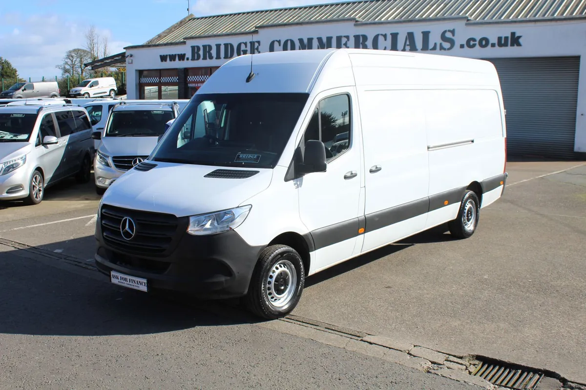 2023 Mercedes-Benz Sprinter 315 L3H2 - Image 1
