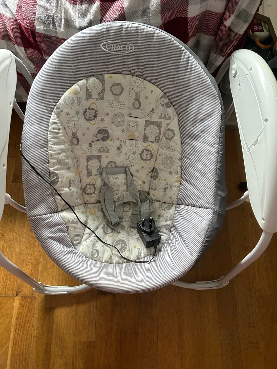 Graco baby bouncer electric - Image 1