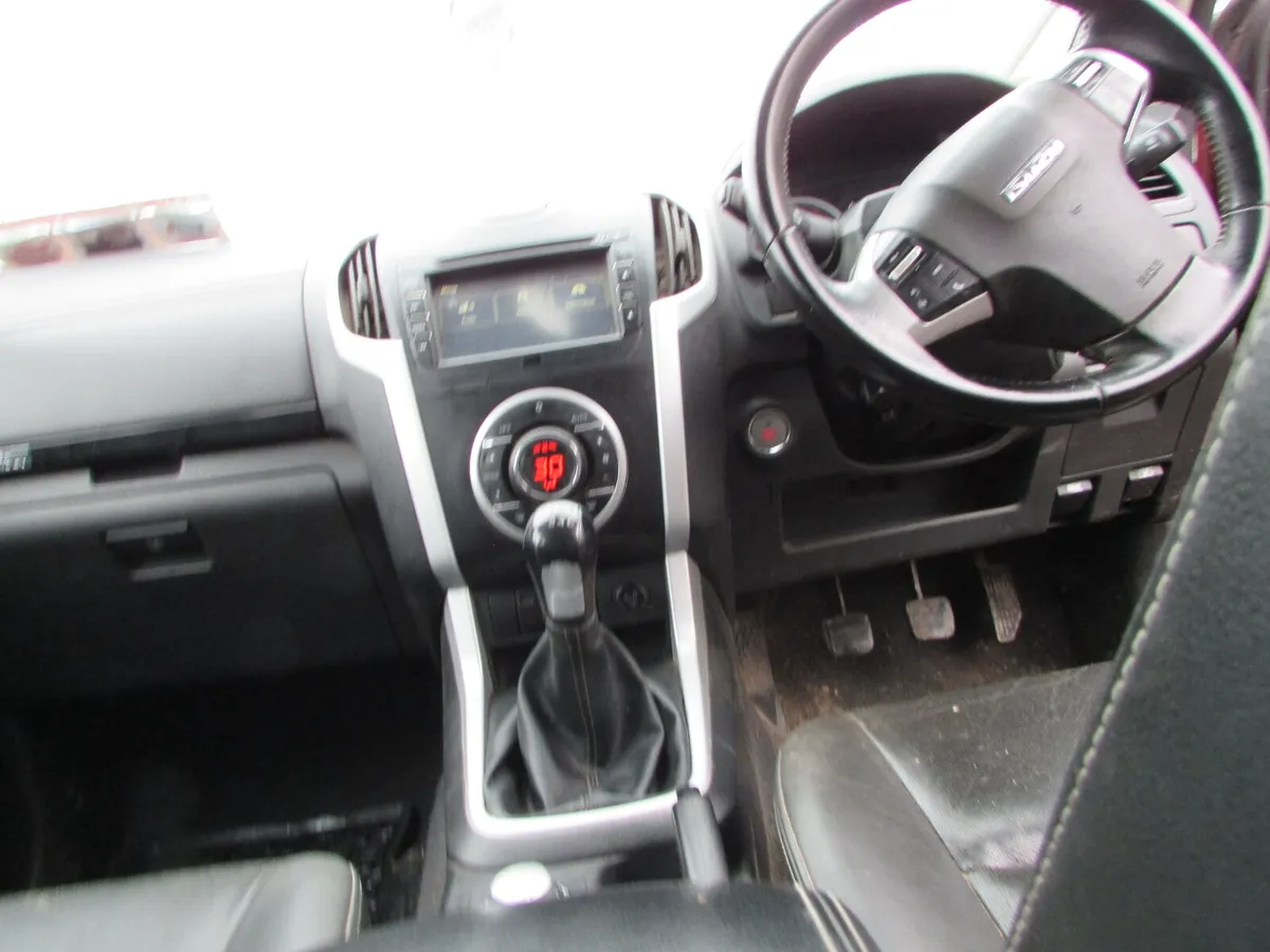 Isuzu D-Max 2019 - Image 3