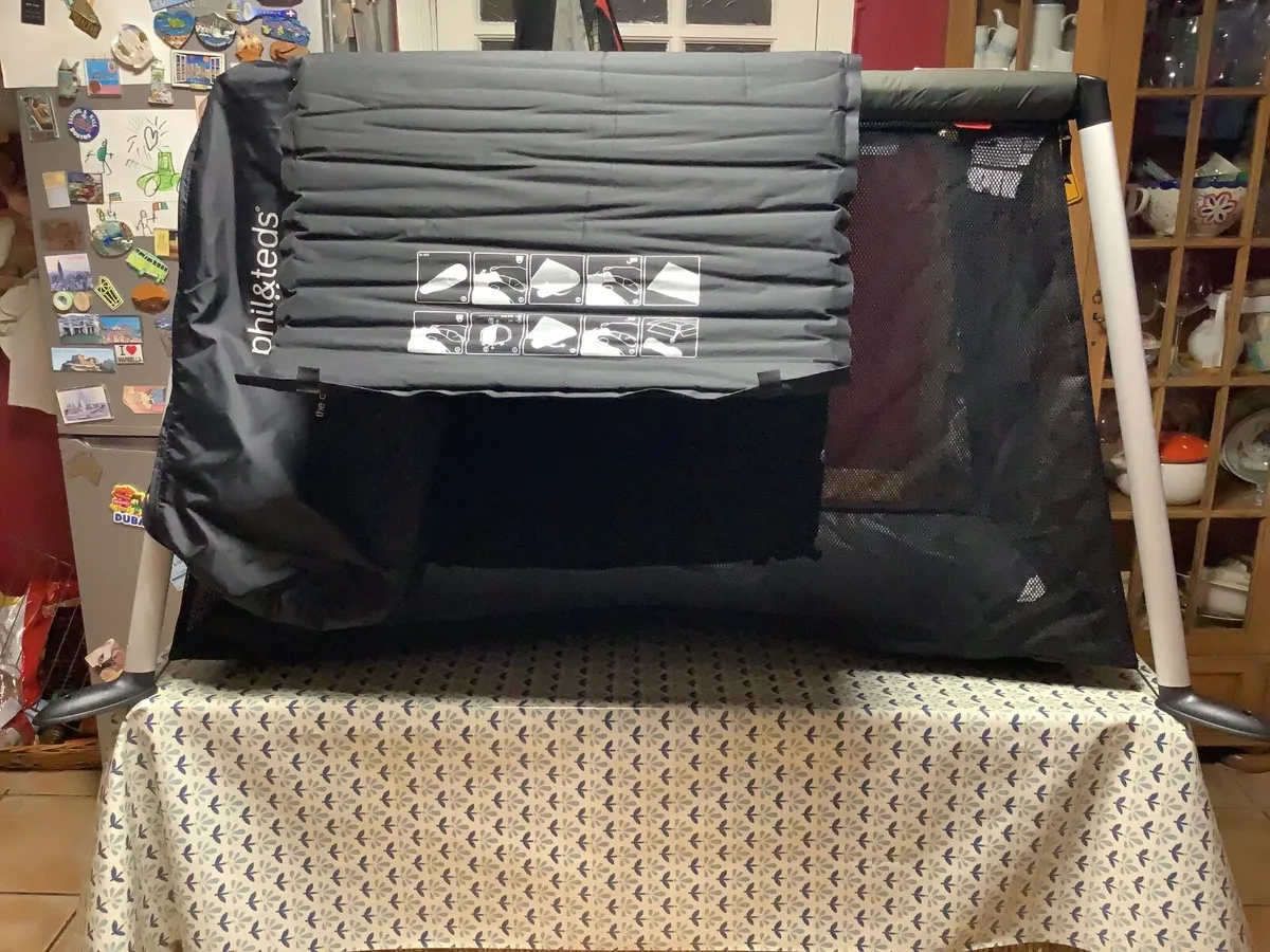 Phil&Teds Baby Travel Cot - Image 2