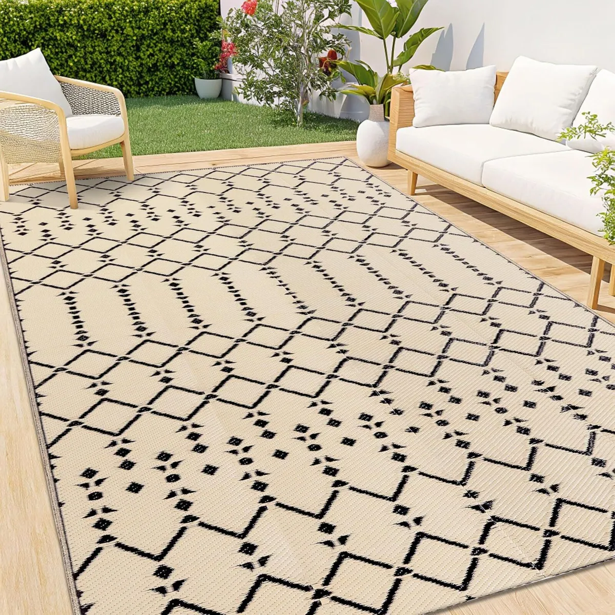 Outdoor Rug 270x360cm Waterproof Reversible - Image 1