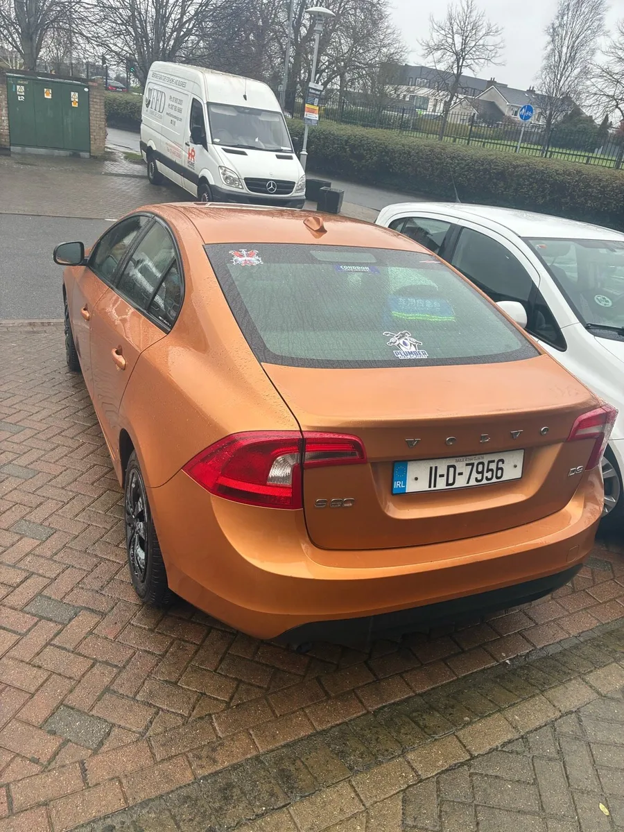Volvo S60 - Image 2