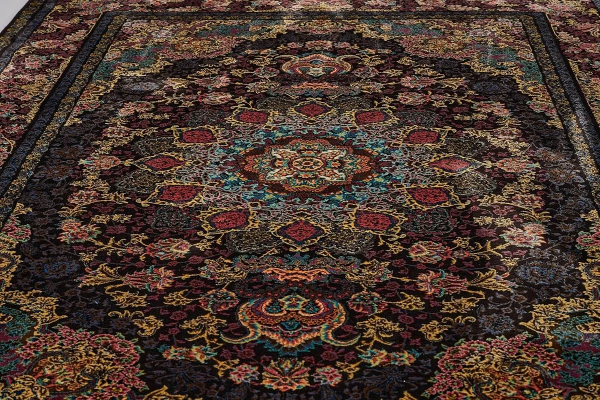 Traditional Vintage Area Rug for Living Room - Image 3