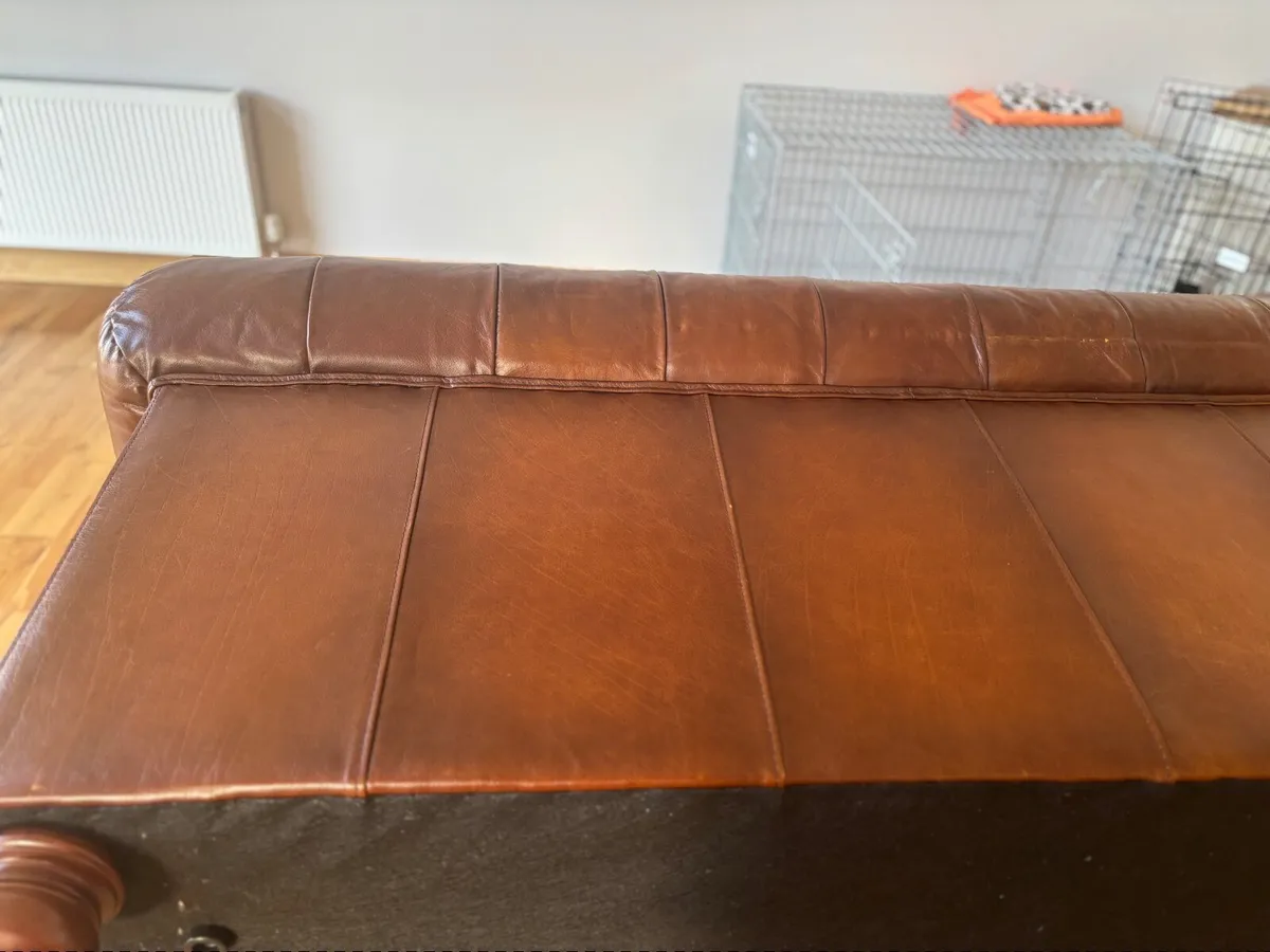 4 seated leather sofa - Image 3
