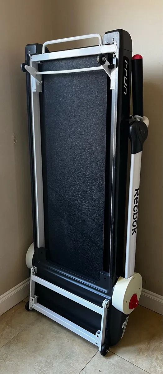 Space saver Reebok treadmill - Image 1