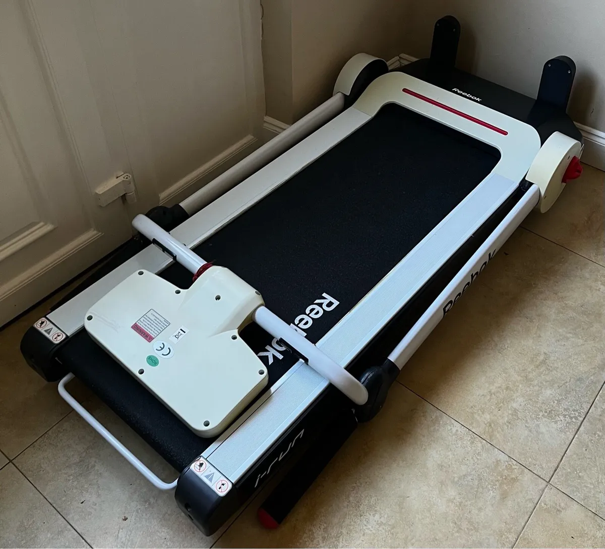 Space saver Reebok treadmill - Image 2