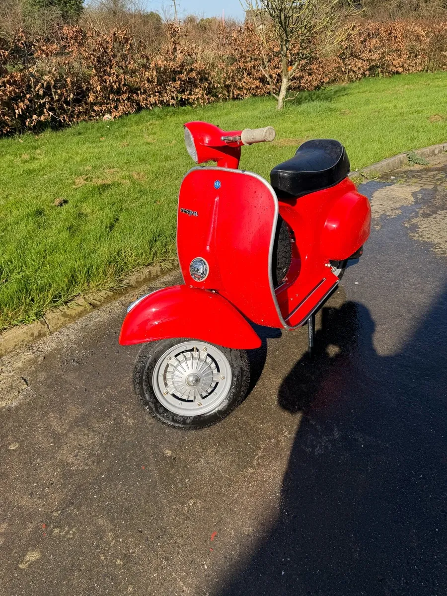 Vespa Smallframe 125 - Image 1