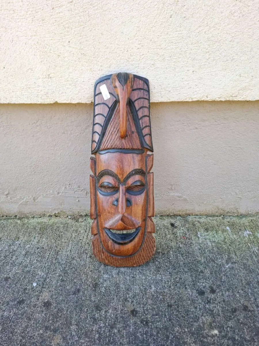 African wood mask - Image 2
