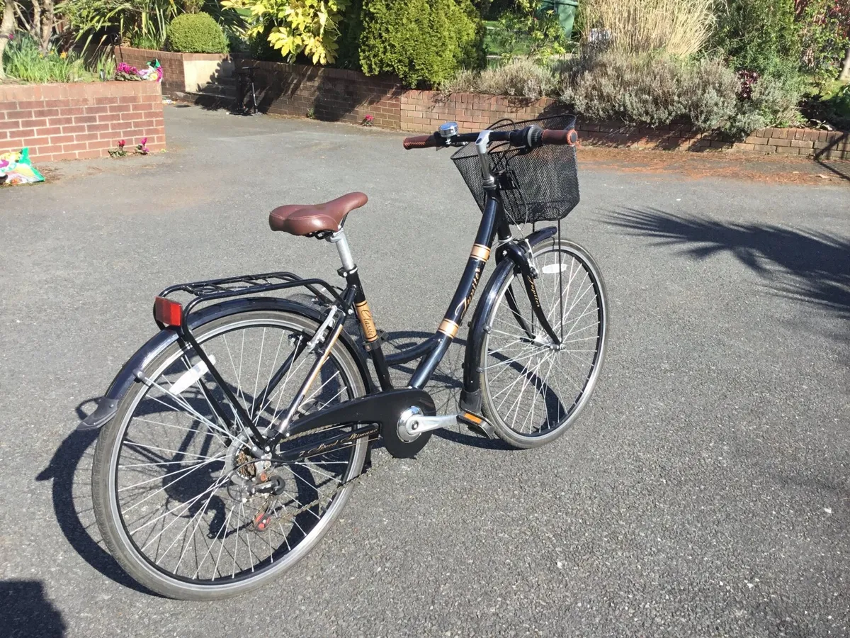 Ladies City  push bike - Image 2