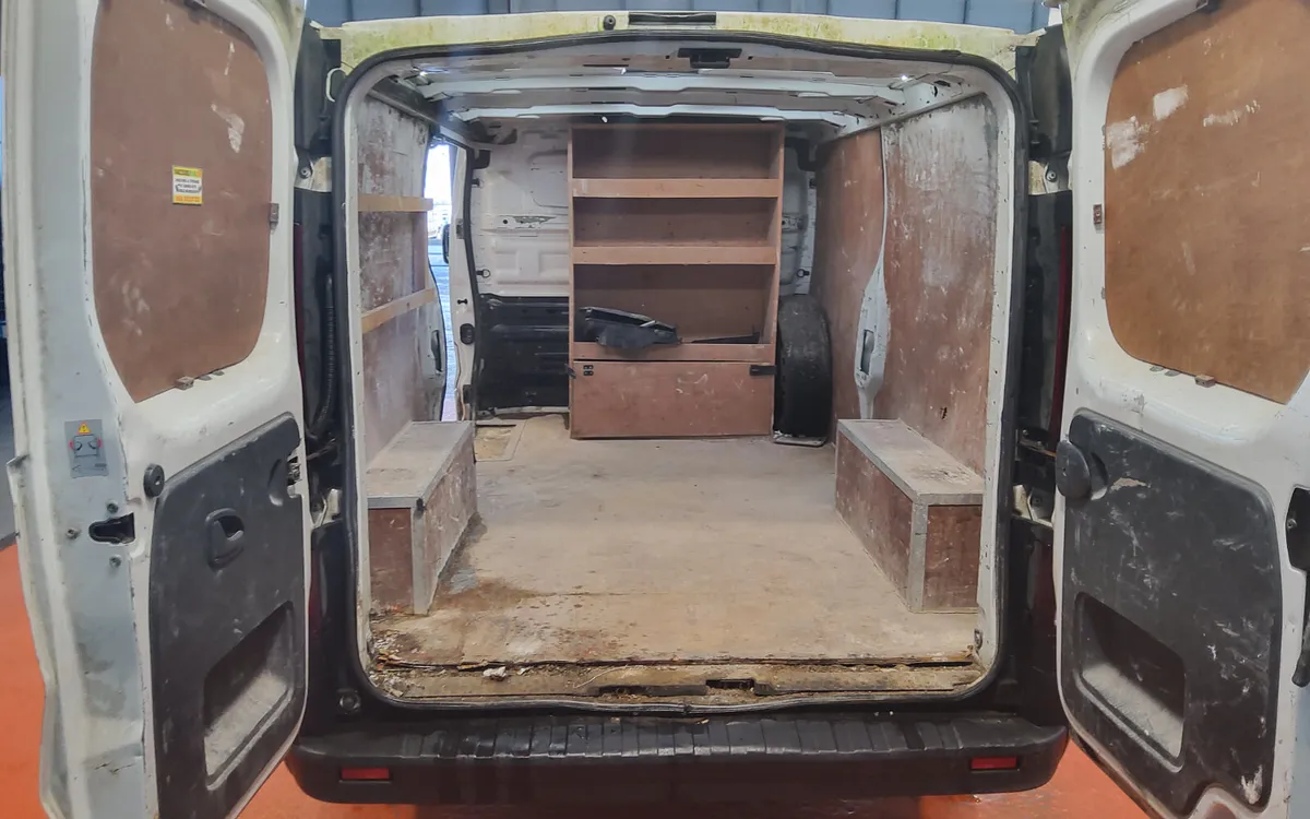 Nissan NV300 2017 - Image 3